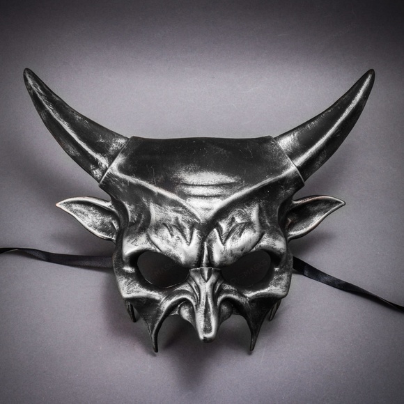 Black Silver Sharp Long Horn Devil Demon Masquerade Wedding Halloween Party Mask - Picture 1 of 3